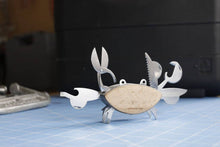 Load image into Gallery viewer, Crab Multi Tool
