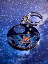 Load image into Gallery viewer, Hōkūleʻa Keychain
