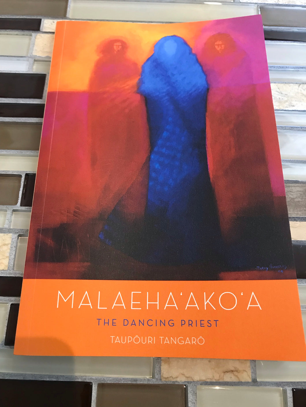 Malaehaakoa, The Dancing Priest by Taupouri Tangaro